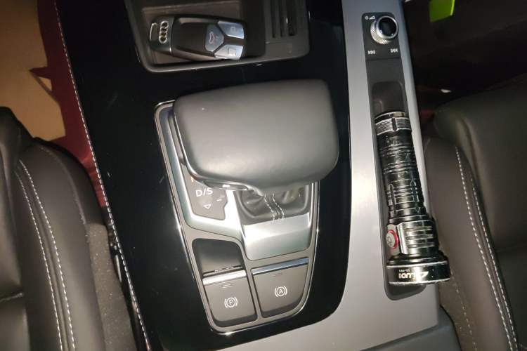 Used Audi Q5L Sportback 2021 40 TFSI Fashion Model
