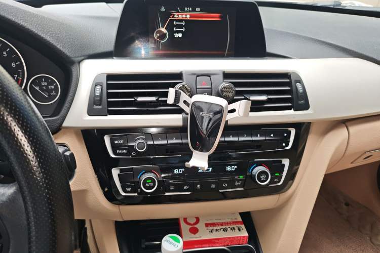 Used BMW 3 Series 2016 320Li Fashion Model Audio And AC Panel