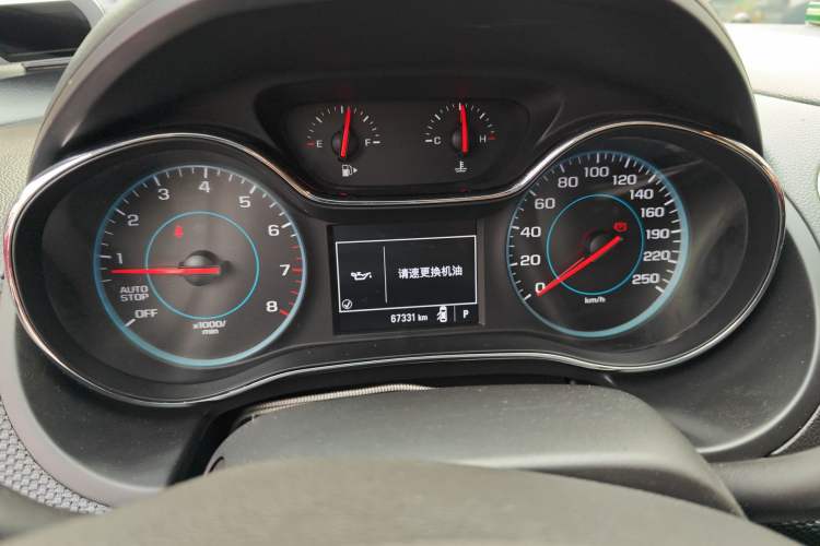 Used Chevrolet Cruze 2017 1.5L Automatic Pioneer Sunroof Edition
