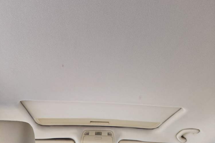 Used Volkswagen Magotan 2012 1.8TSI Luxury Model Headliner