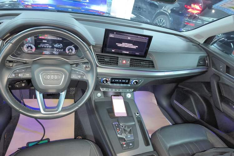 Used Audi Q5L 2022 45T Luxury Dynamic Model
