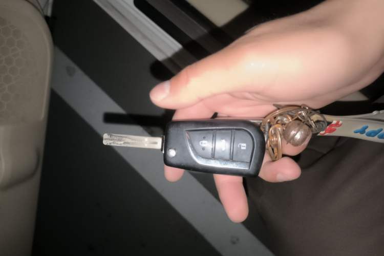 Used Toyota Camry 2016 2.0G 10th Anniversary Leading Edition