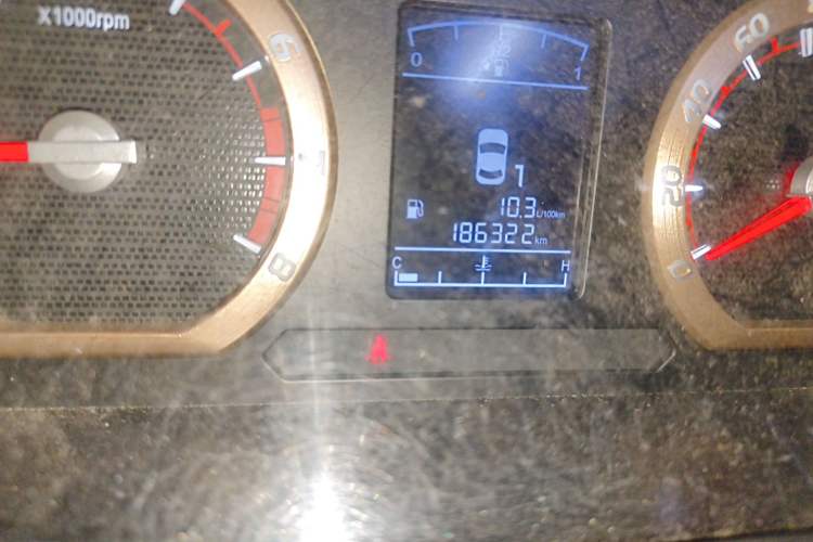 Used FORTHING Lingzhi 2019 V3 1.6L 2-Seat Standard Model China VI Odometer Close Up