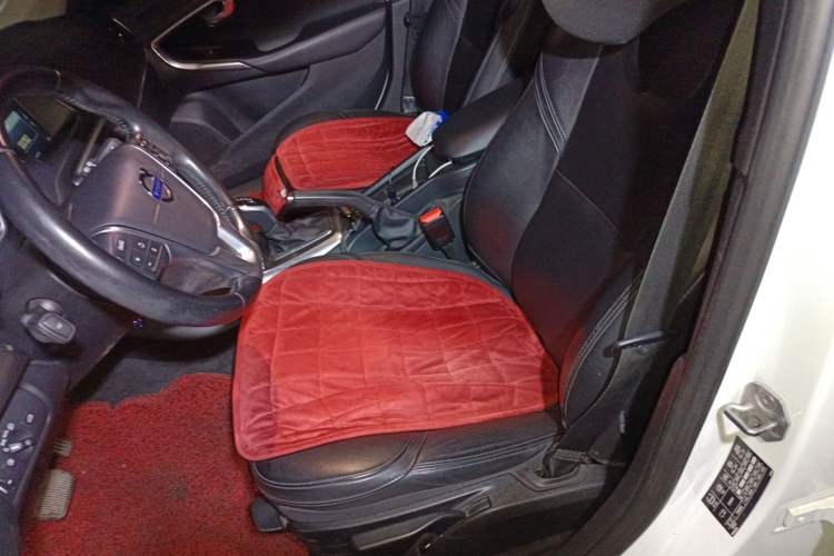 Used Volvo V40 2015 1.6T Zhiyi Edition