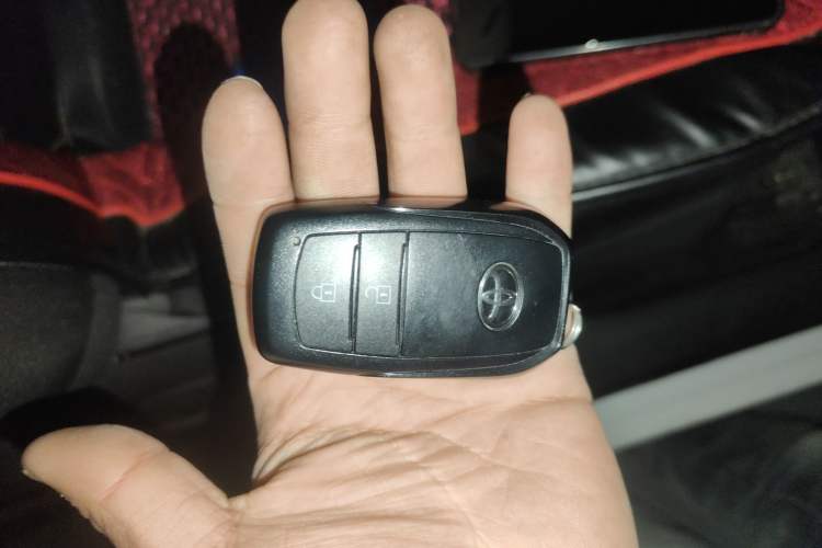 Used Toyota FRONTLANDER 2023 2.0L CVT Leading Edition Vehicle Key