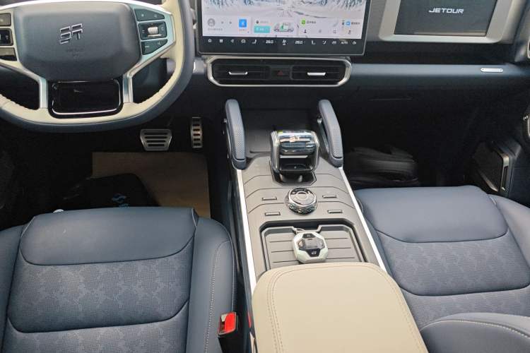 Used JETOUR Shanhai Traveler C-DM 2024 C-DM 208KM Mountain & Wilderness Edition