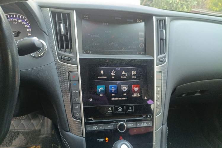 Used Infiniti Q50L 2016 2.0T Enjoyment Edition Audio And AC Panel