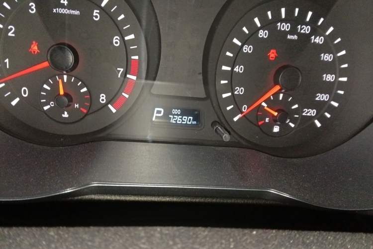 Used Haima Fumei 2015 1.6L Automatic Prestige Model Odometer Close Up