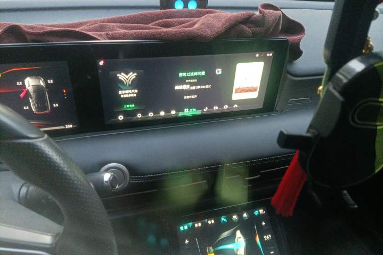 Used NETA U 2021 Pro 610 Industry Custom Edition Audio And AC Panel