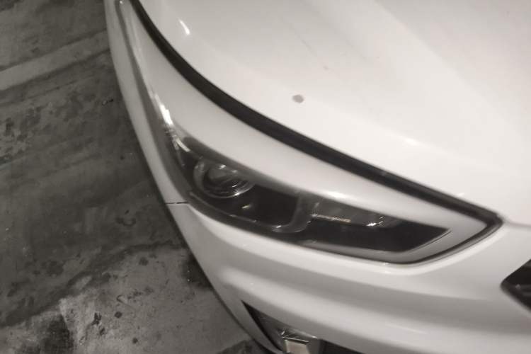 Used Hyundai ix25 2015 1.6L Automatic Two-Wheel Drive Smart GLS Trim Right Front Headlight