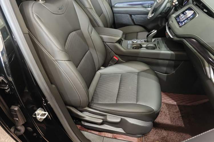 Used Cadillac XT4 2023 28T Two-Wheel Drive Fashion Edition