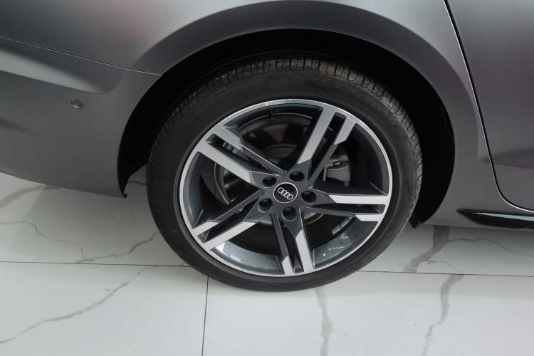 Used Audi A4L 2023 40 TFSI Luxury Dynamic Model