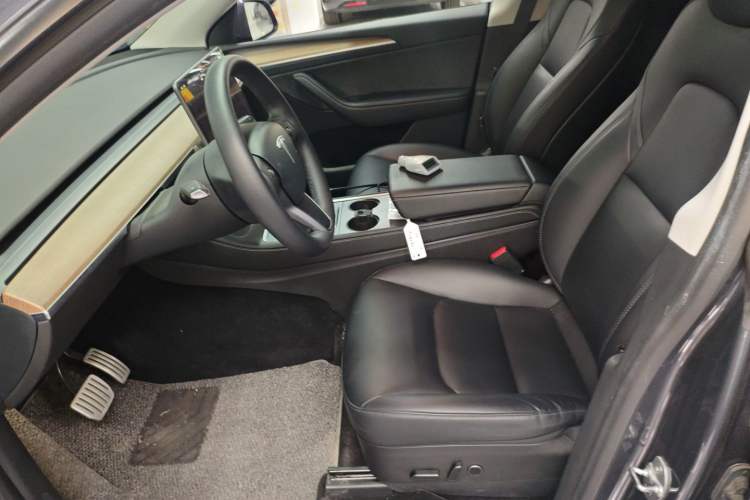 Used Tesla Model Y 2021 Performance High-Performance All-Wheel-Drive Version Left Front Seat