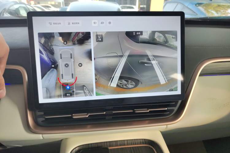 Used Dongfeng eπ eπ008 2024 636Max All-Electric Version 6 Seats