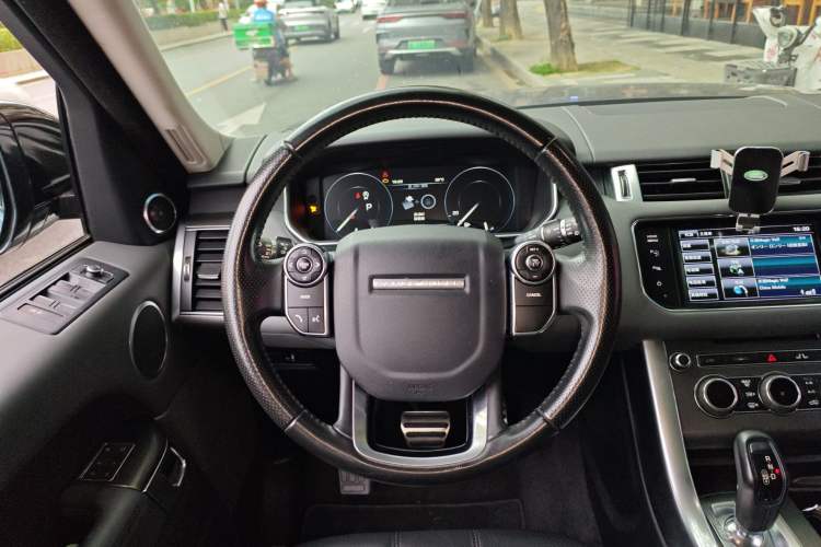 Used Land Rover Range Sport 2014 3.0 SC V6 HSE DYNAMIC Steering Wheel