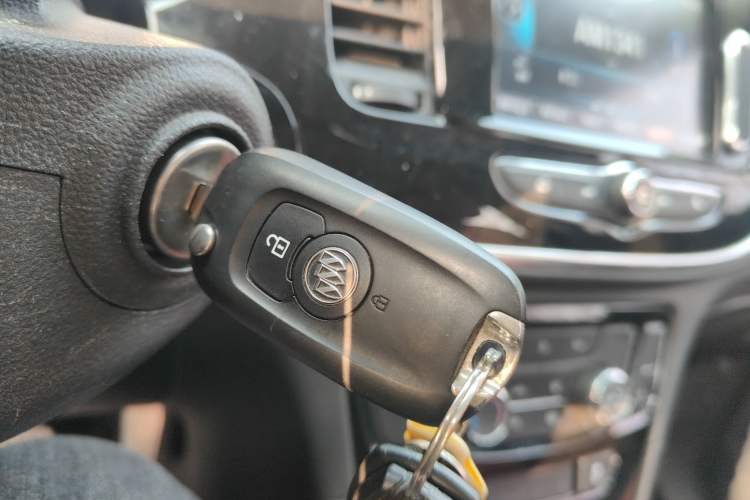 Used Buick Encore 2018 18T Automatic Two-Wheel Drive Urban Leading Model