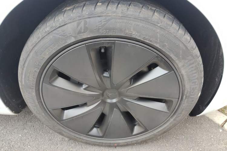 Used Tesla Model 3 2025 Model Revised Rear-Wheel-Drive Version
