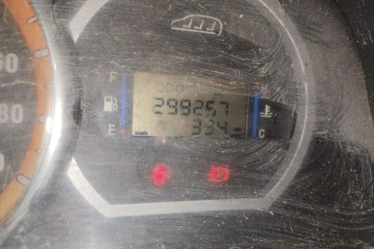 Used FORTHING Lingzhi 2012 Commercial Version 1.6L Special Offer Model