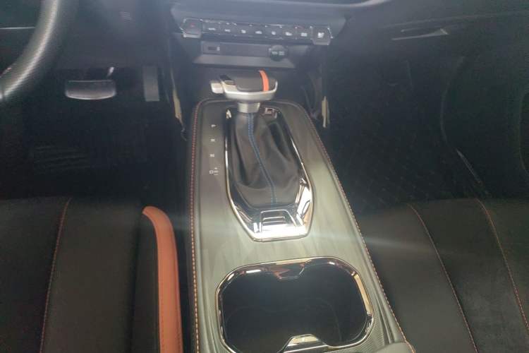 Used CHANGAN OSHAN X5 2022 Sport Edition 1.5T DCT Hurricane Sonic Gear Lever