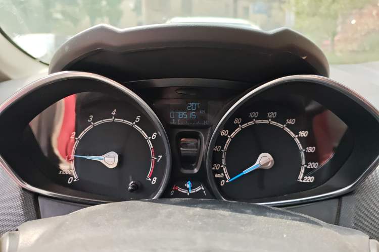 Used Ford Fiesta 2013 Sedan 1.5L Manual Fashion Edition
