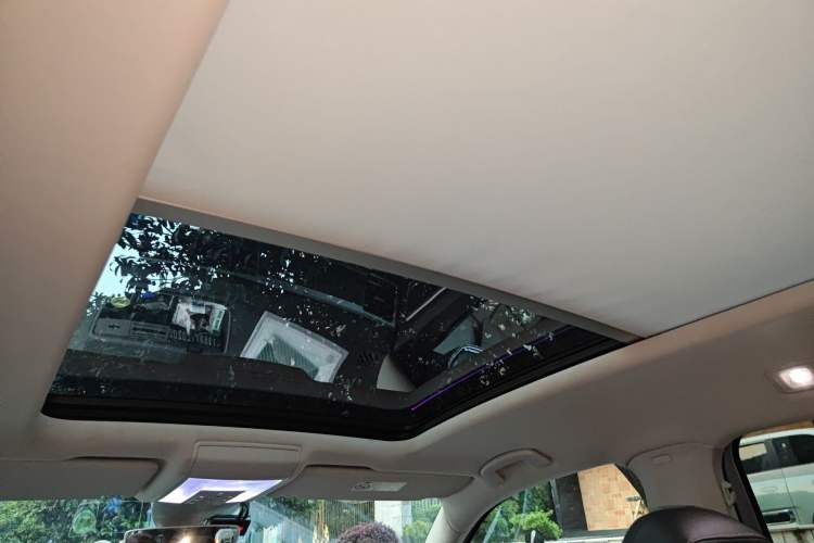 Used Volkswagen Teramont 2017 530 V6 Four-Wheel Drive Supreme Flagship Edition Headliner