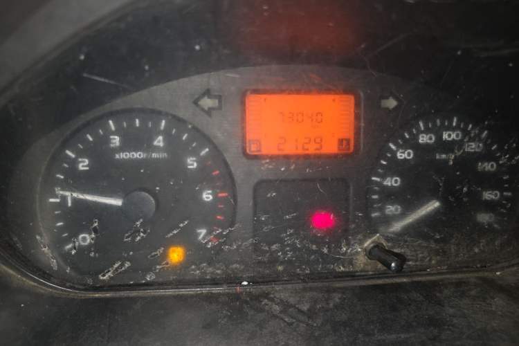 Used Wuling Rongguang  Odometer Close Up