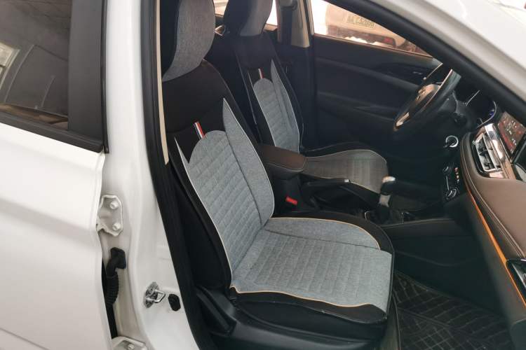 Used Changan Eado DT 2018 1.6L Manual Comfort Model
