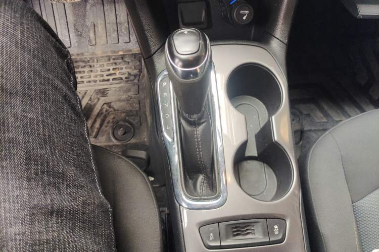 Used Chevrolet Cruze 2017 1.5L Automatic Pioneer Sunroof Edition
