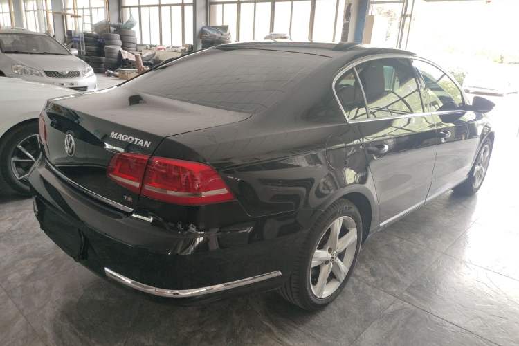 Used Volkswagen Magotan 2016 1.8TSI Luxury Comfort Model