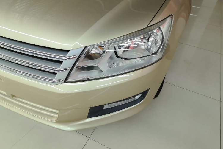 Used Volkswagen Santana 2015 1.6L Automatic Comfort Edition
