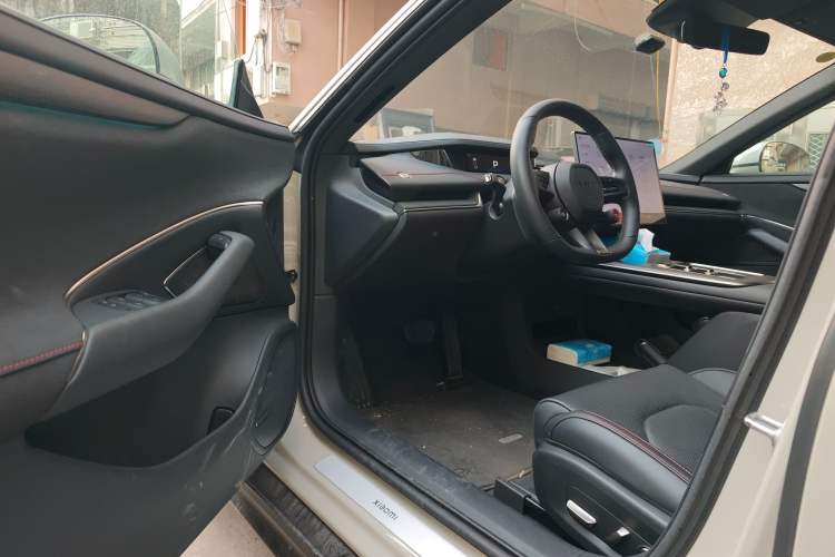 Used Xiaomi Auto SU7 2024 Rear-Drive Long-Range Intelligent Driving Version
