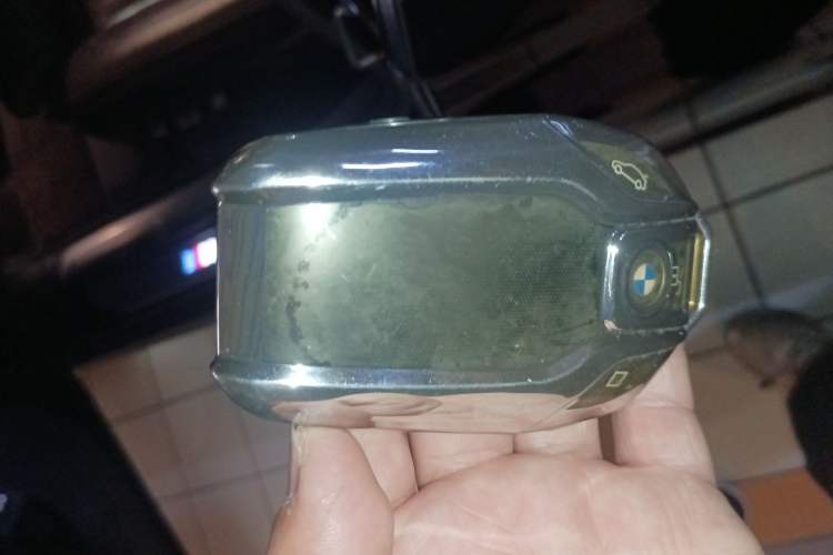 Used BMW 7 Series 2021 740Li Leading Model M Sport Package Vehicle Key