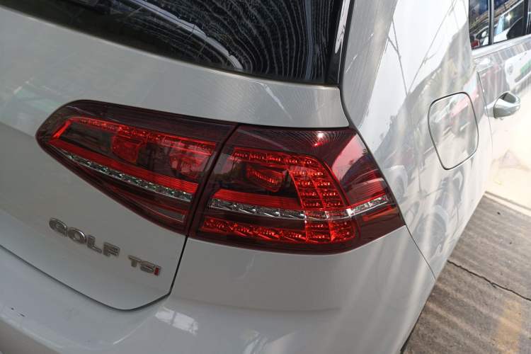 Used Volkswagen Golf 2016 1.4TSI Automatic R-Line