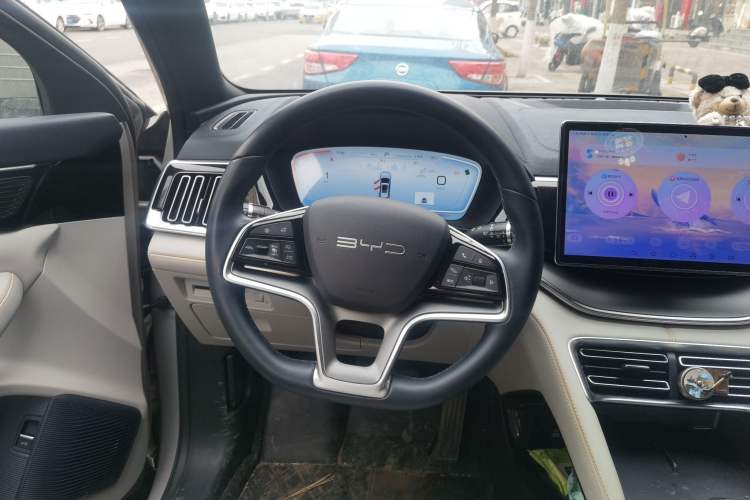 Used BYD Song PLUS New Energy 2023 Champion Edition DM-i 110KM Flagship PLUS Steering Wheel