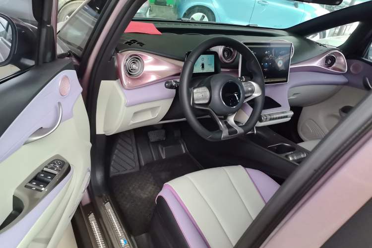 Used BYD Dolphin 2021 405 km Fashion Edition Driver Seat