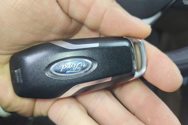 Used Ford Mondeo 2013 2.0L GTDi 200 Fashion Edition
