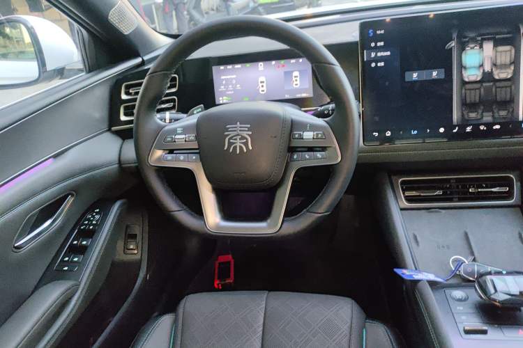 Used BYD Qin L 2025 DM-i Smart Drive 120KM Excellence Model