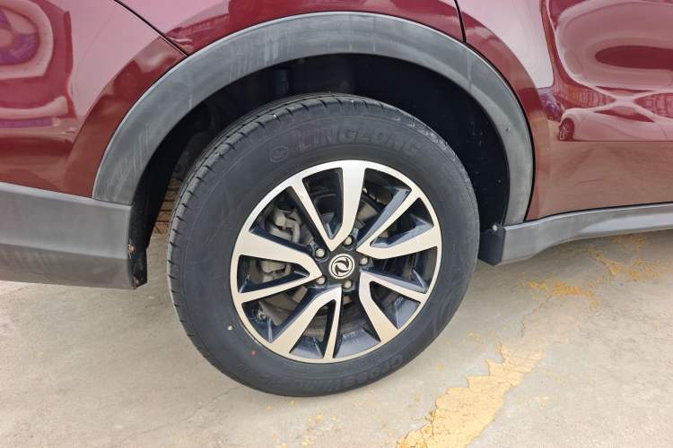 Used Dongfeng Fengon 580 2017 Revised Version 1.5T CVT Luxury Edition Right Rear Wheel Hub