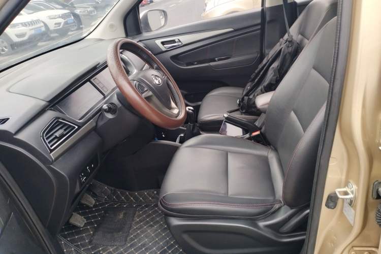 Used CHANGAN KAICHENG Oushang A600 2016 1.5L Manual Luxury 7-Seater Left Front Seat