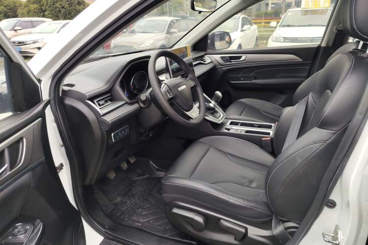 Used Haval M6 2021 PLUS 1.5T Manual Luxury Smart Connectivity Model
