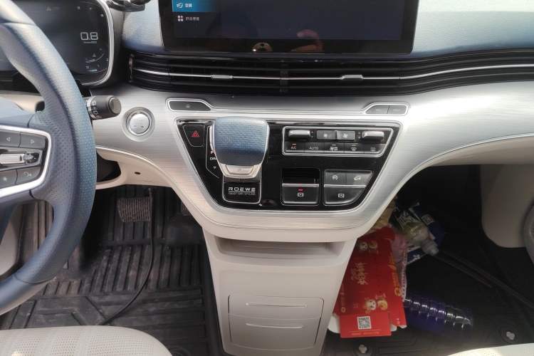 Used Roewe iMAX8 2022 400TGI Celebration Edition
