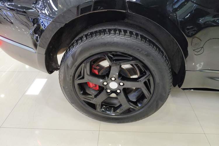 Used Land Rover Range Sport 2021 3.0 L6 SE Right Rear Wheel Hub