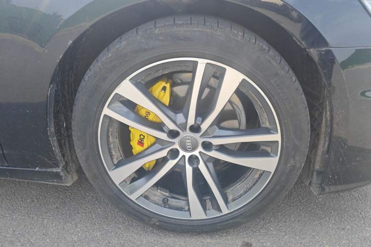 Used Audi A6L 2019 40 TFSI Luxury Dynamic Model
