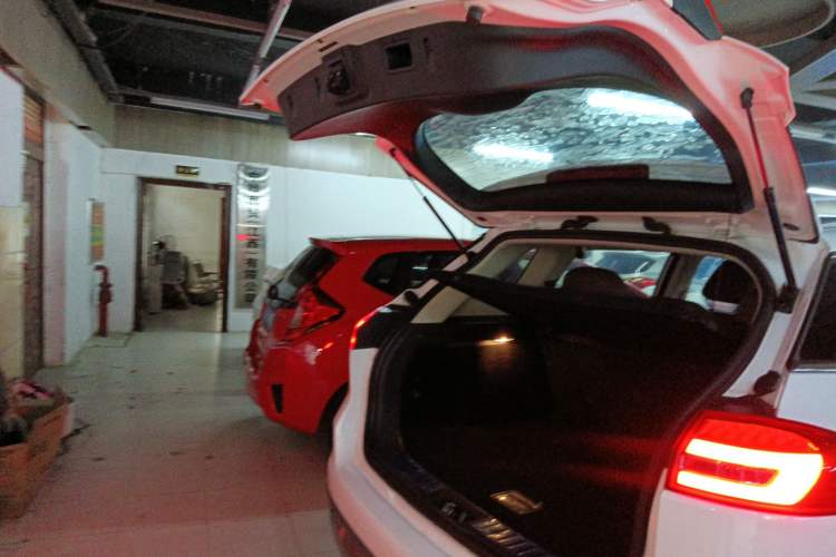 Used Geely Auto Emgrand X7 Sport 2016 1.8TD Automatic ZhiZun Version
