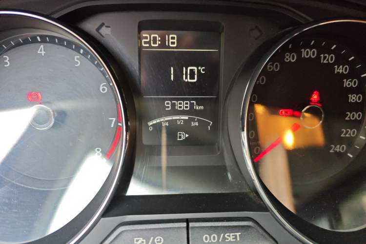 Used Volkswagen Lavida 2015 1.6L Manual Comfort Edition