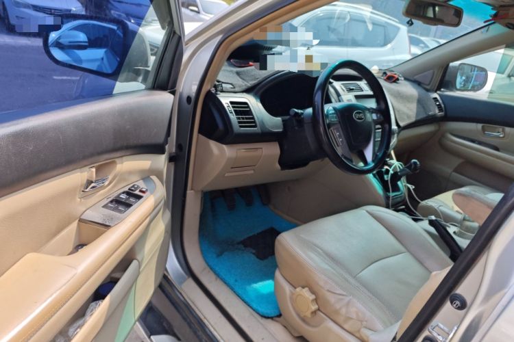 Used BYD S6 2011 2.0L Manual Luxury Edition
