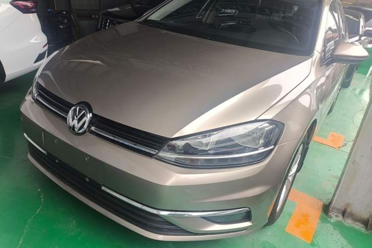 Used Volkswagen Golf 2019 200TSI DSG Comfort & Ambition Edition China VI Standard