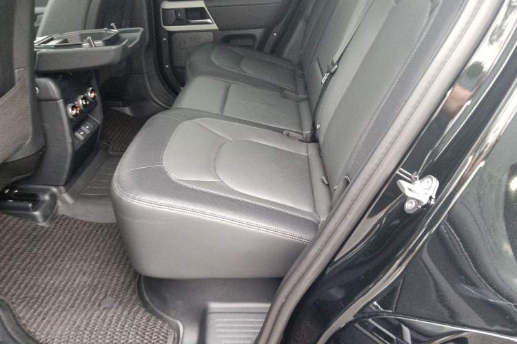 Used Land Rover Defender 2023 Facelift 110 3.0T P400 X-DYNAMIC HSE
