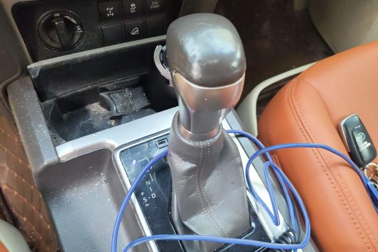Used Toyota Land Cruiser  Gear Lever