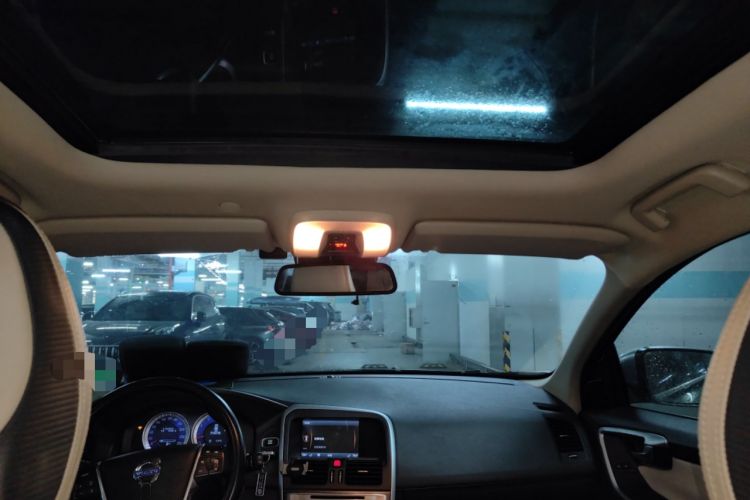 Used Volvo XC60 2011 T6 R-Design Personalized Sport Edition